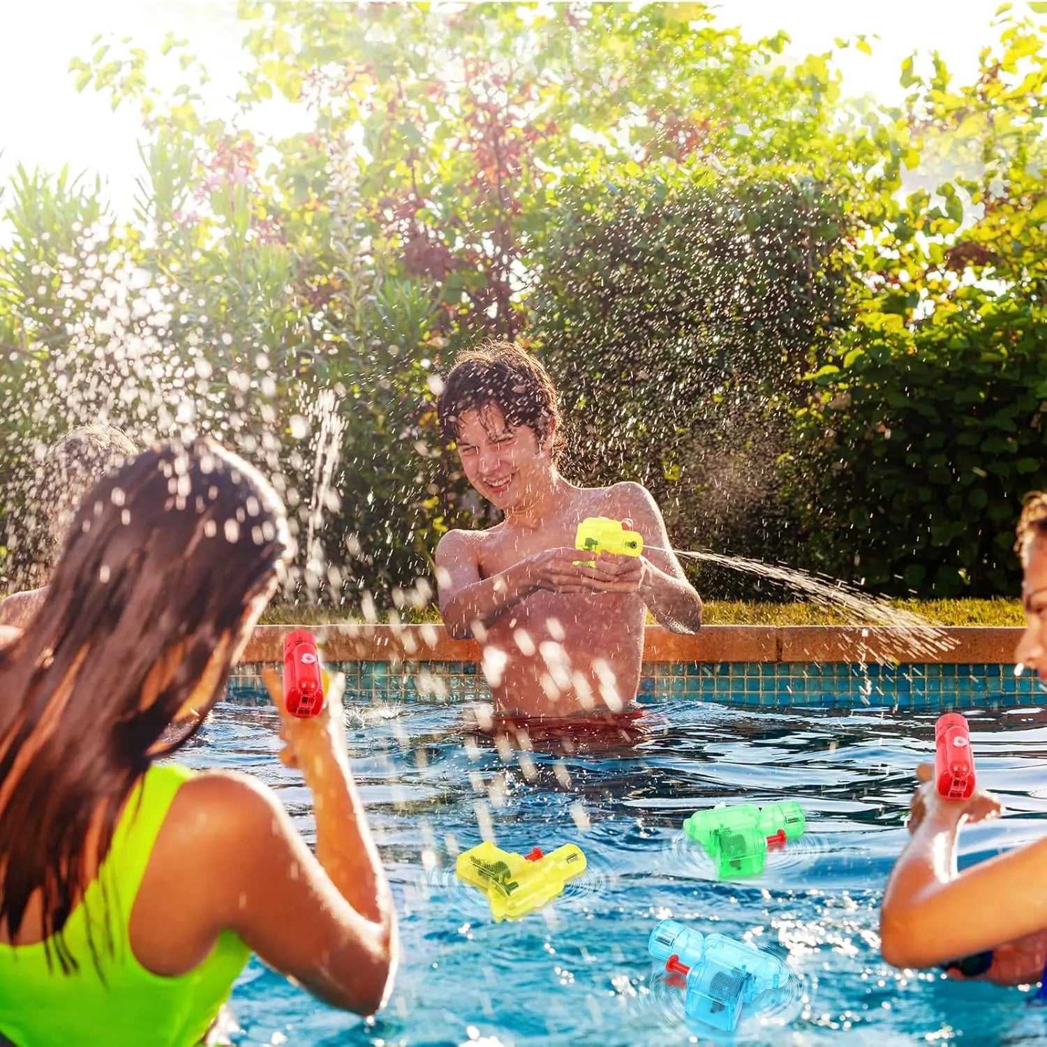 50-200 Pack Mini Water Gun for Boys and Girls Colorful Water Squirt Guns Small Toy Gun Plastic Pistol for Beach Water Park
