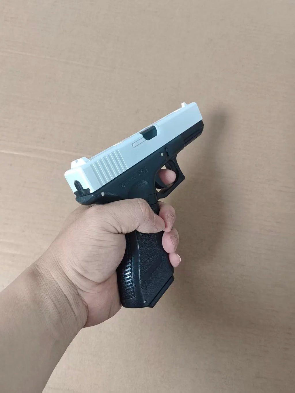 Upgraded G18 Gel Blaster Empty Magazine Hold Open, Realistic 9x19 Soft Bullet Toy Gun with Gel Beads, CS Battle Toy for Out