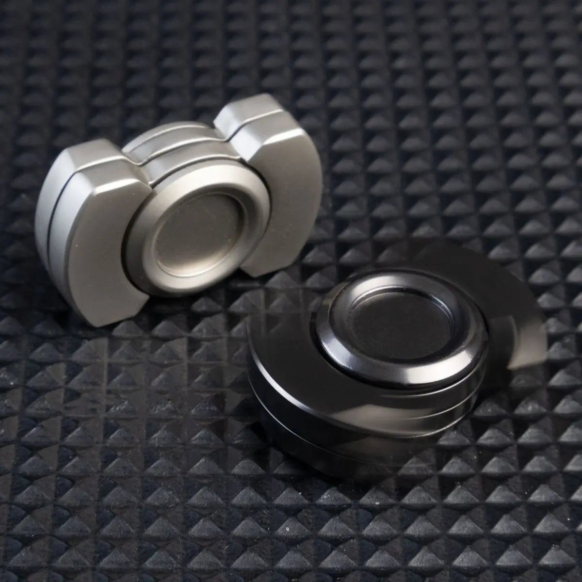 Zinc alloy fidget spinner stress relief anxiety daily carry fidget spinner toy suitable for boys and educational toy